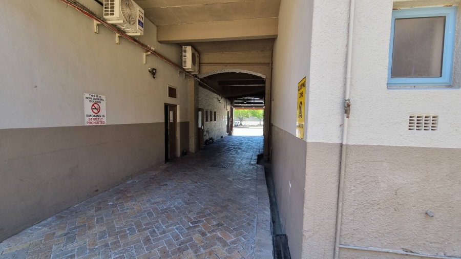To Let Commercial Property for Rent in Woodstock Western Cape